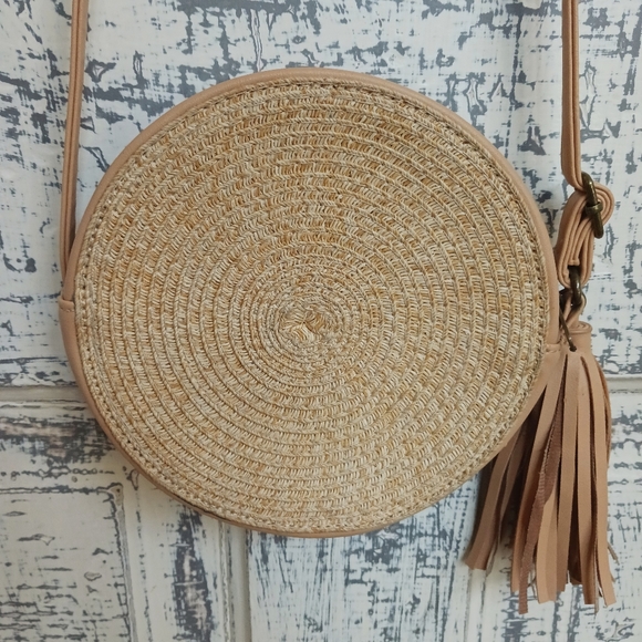 Art Class Wicker/Straw Round Purse - Picture 5 of 7